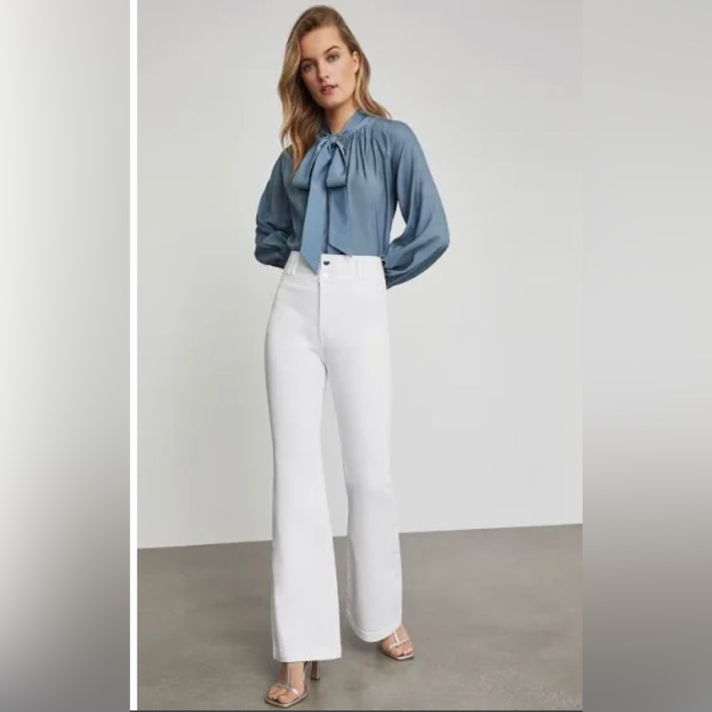 Bcbgmaxazria Womens Stretch Denim Flared Jeans